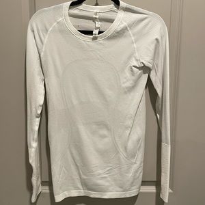 White long sleeve size 6 Lululemon shirt